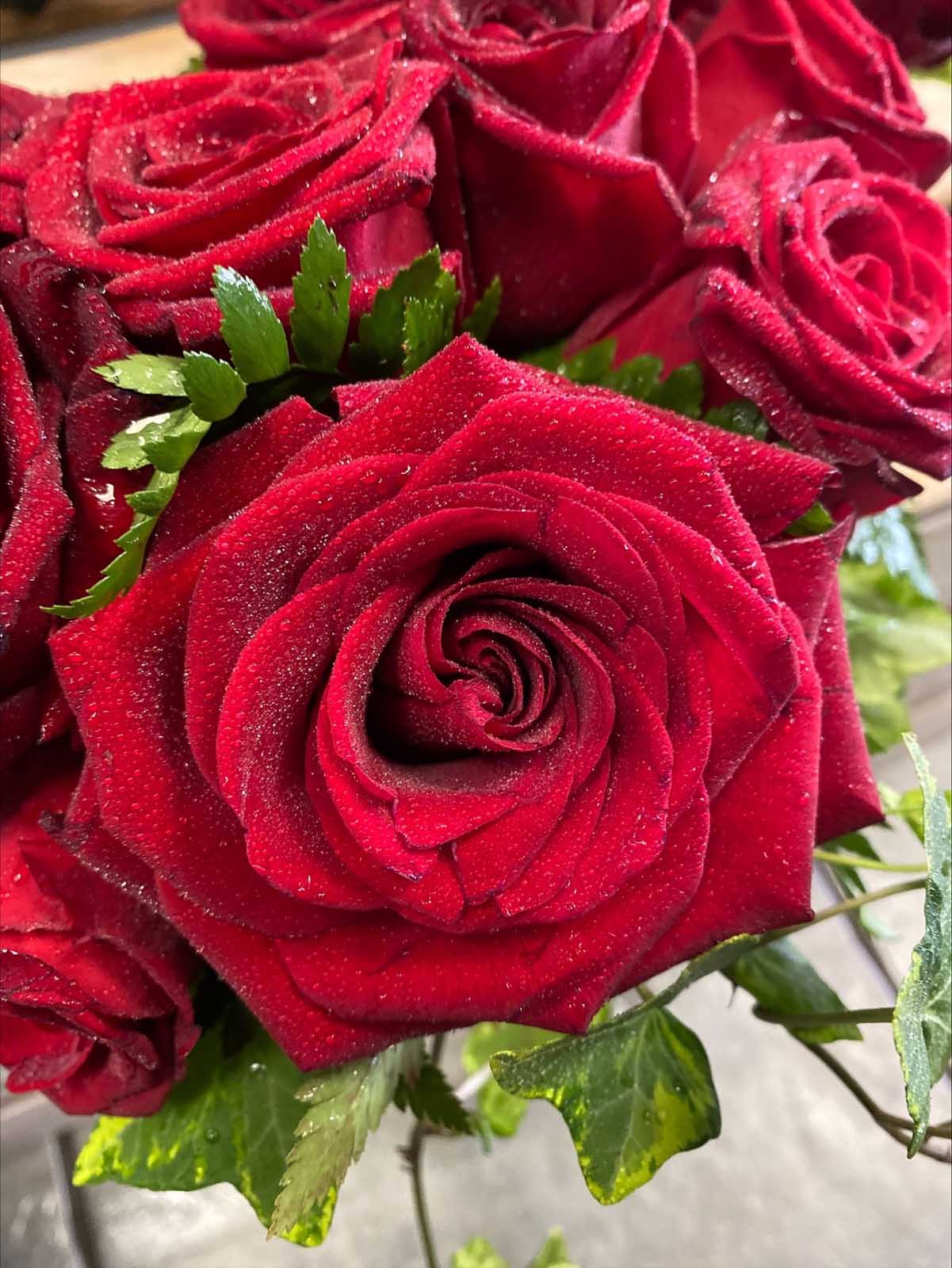 Rose Heart Wreath - Image 3